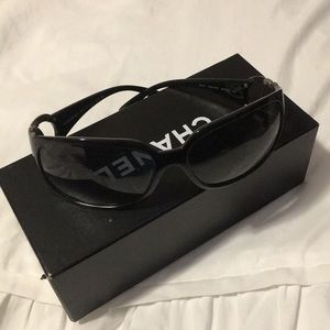 AUTHENTIC Chanel sunglasses